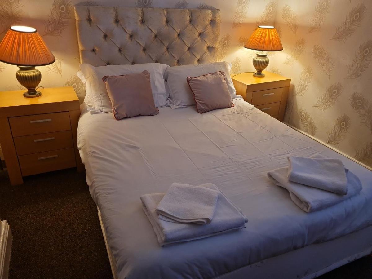 Cheerful 4-Bedroom Holiday Home Close To The Sea - Blackpool — Photos 2